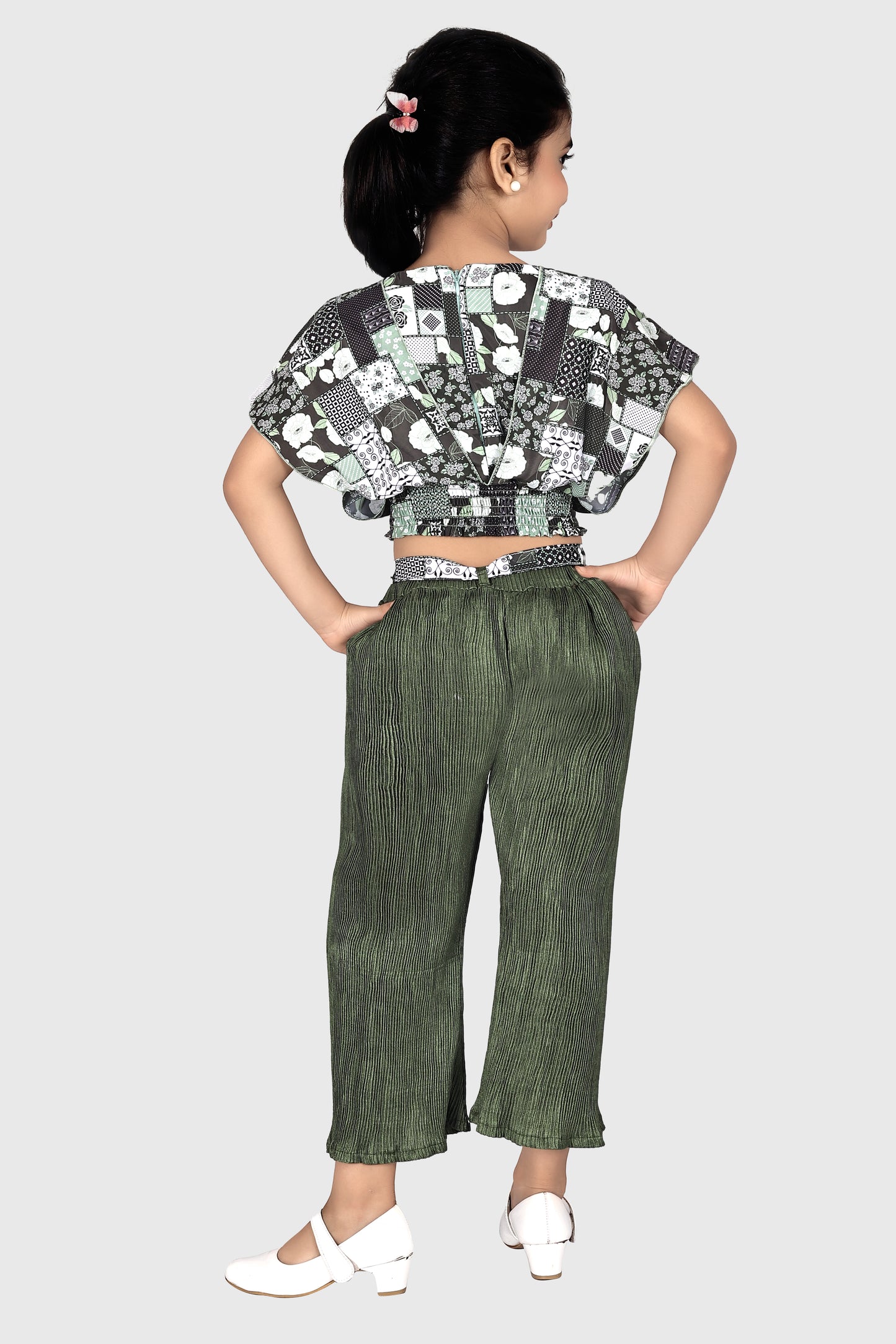 Green pleated pant with green top two piece set