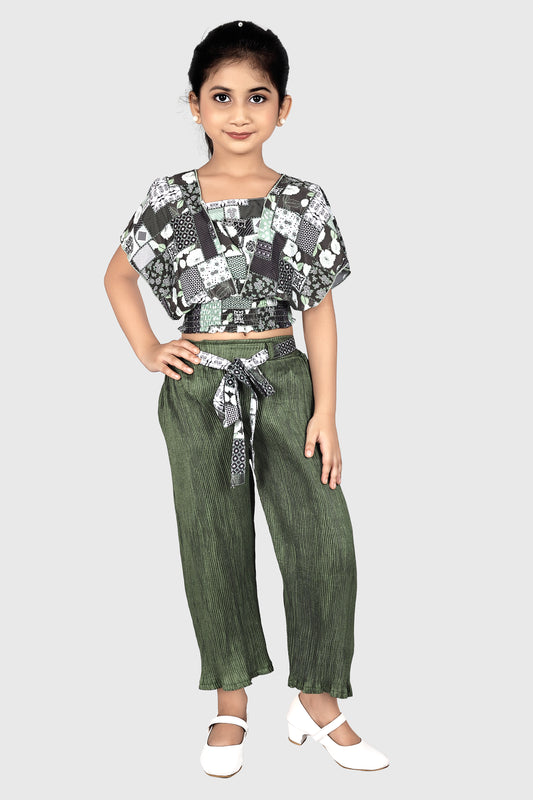 Green pleated pant with green top two piece set